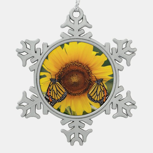 Monarch Butterfies on Sunflower Tin Sneeuwvlok Ornament (Voorkant)
