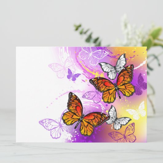 Monarch Butterflies on Purple Background Advieskaart (Staand voorkant)