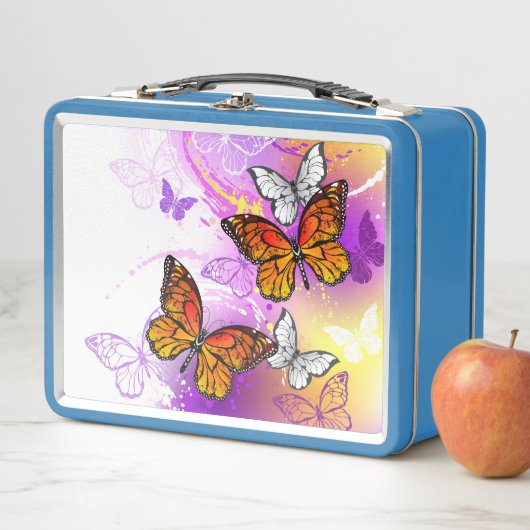 Monarch Butterflies op Paarse achtergrond (In situ)