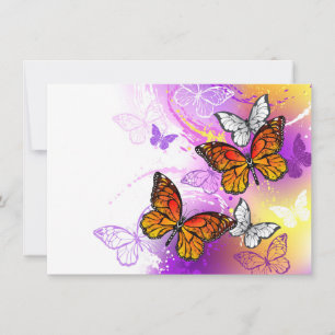 Monarch Butterflies op Paarse achtergrond Aankondiging
