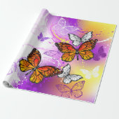 Monarch Butterflies op Paarse achtergrond Cadeaupapier (Uitgerold)