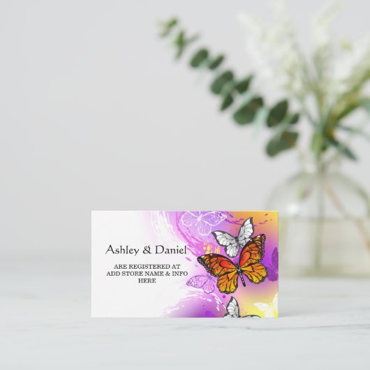 Monarch Butterflies op Paarse achtergrond Informatiekaartje (Staand voorkant)