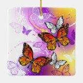 Monarch Butterflies op Paarse achtergrond Keramisch Ornament (Achterkant)