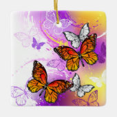Monarch Butterflies op Paarse achtergrond Keramisch Ornament (Voorkant)