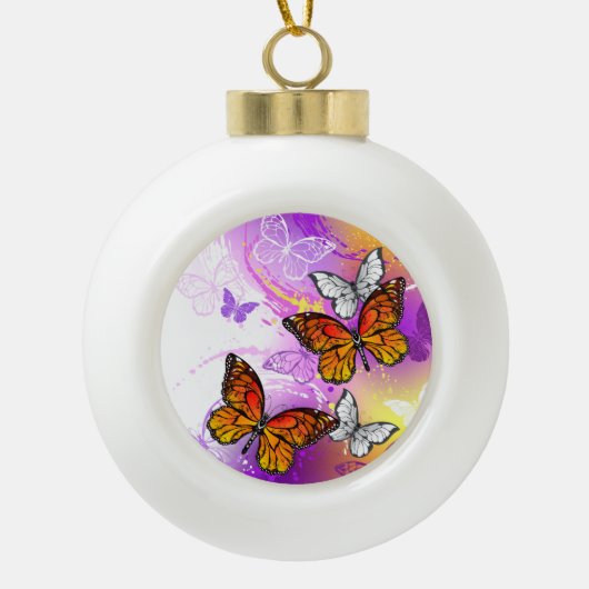 Monarch Butterflies op Paarse achtergrond Keramische Bal Ornament (Voorkant)