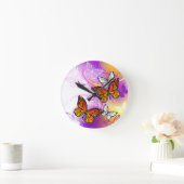 Monarch Butterflies op Paarse achtergrond Ronde Klok (Huis)