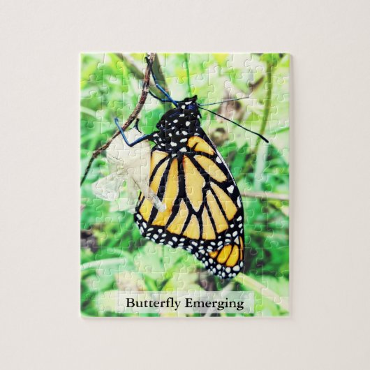 Monarch Butterfly Emerging 110Pcs Legpuzzel (Verticaal)