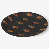 Monarch Butterfly in de sleutel van het Sinaasappe Papieren Bordje (Gekanteld)
