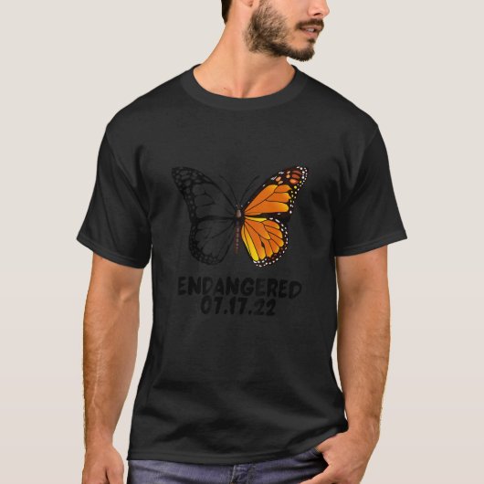 Monarch Butterfly Is Now Endangered What Can You D T-shirt (Voorkant)
