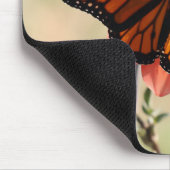 Monarch Butterfly op een Dahlia Muismat (Hoek)