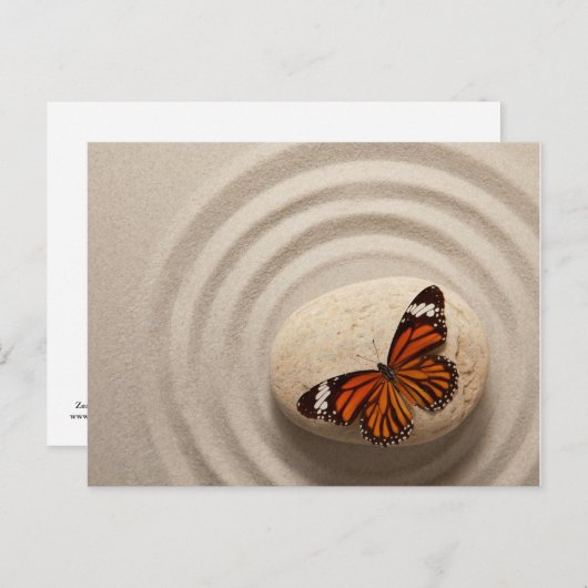Monarch Butterfly op een steen in een Zen Garden Briefkaart (Voorkant / Achterkant)