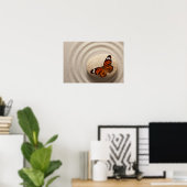 Monarch Butterfly op een steen in een Zen Garden Poster (Thuiskantoor)