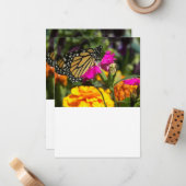Monarch Butterfly op roze marigold Notitiekaartje (Voorkant / Achterkant in situ)