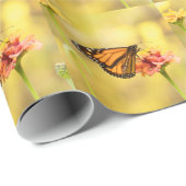 Monarch Butterfly op Zinnia Cadeaupapier (Rol Hoek)