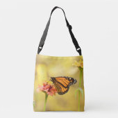 Monarch Butterfly op Zinnia Crossbody Tas (Achterkant)