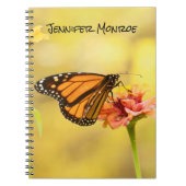 Monarch Butterfly op Zinnia Notitieboek (Voorkant)