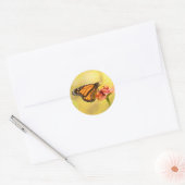 Monarch Butterfly op Zinnia Ronde Sticker (Envelop)