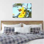 Monarch Butterfly op zonnebloemdoek Canvas Afdruk (Insitu (Slaapkamer))