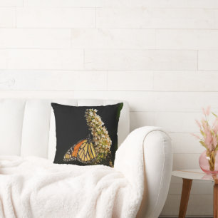 Monarch Butterfly Resting Kussen