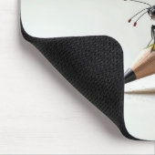 Monarch Butterfly Resting On a Pencil Muismat (Hoek)