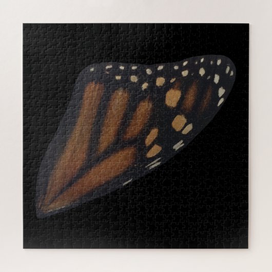 Monarch Butterfly wing on Black Legpuzzel (Horizontaal)