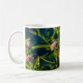 Monarch en Mok van gekookte koffie (Links)