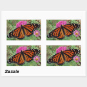 Monarch met uitspreiding over Roze Zinnia Rechthoekige Sticker (Vel)