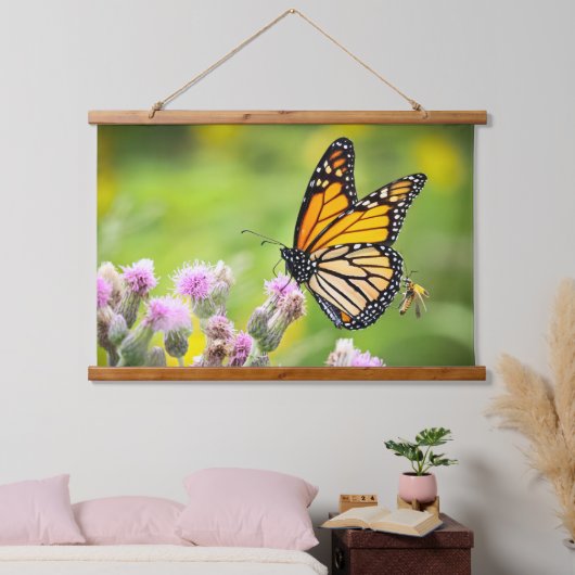 Monarch on Thistle Hanging Tapestry Hangend Wandkleed (Slaapkamer)