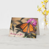 Monarch Vlinder Denken Aan Jou Kaart (Gele Bloem)