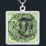 Monarchia "T" Zilver Vergulden Ketting<br><div class="desc">Fancy letter Monogram lettertype genaamd Monarchia. Een Victoriaans tekst in  stijl. Pas dit aan met uw illustratie of tekst. Breng dit ontwerp over op elk product.</div>