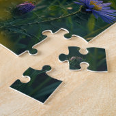 Monarchvlinder die een vlieger vliegt legpuzzel (Zijkant)