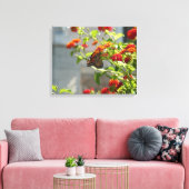 Monarchvlinder op rode vlinderstruik canvas afdruk (Insitu (Woonkamer))