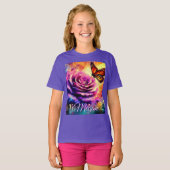 Monarchvlinder op roos bij zonsondergang Gepersona T-shirt (Voorkant volledig)
