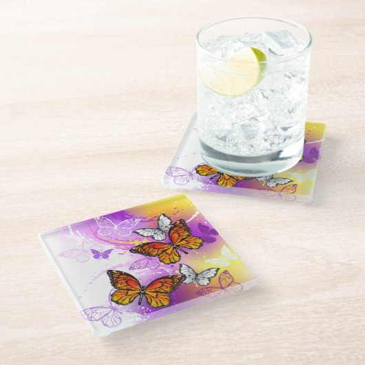 Monarchvlinders op paarse achtergrond glazen onderzetter (Schuin)