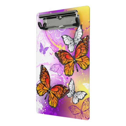 Monarchvlinders op paarse achtergrond mini klembord (Angled2)