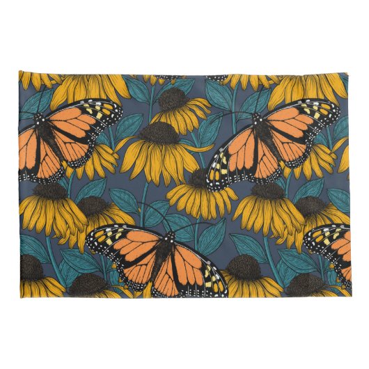 Monboogvlinder op gele naaldbomen kussensloop (Achterkant-Rechts)