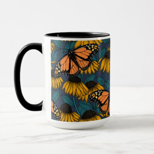 Monboogvlinder op gele naaldbomen mok (Links)