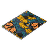 Monboogvlinder op gele naaldbomen notitieboek (Linkerzijde)