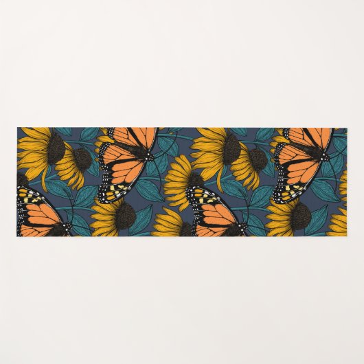 Monboogvlinder op gele naaldbomen yogamat (Voorkant (horizontaal))