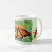 Monboogvlinder op groene achtergrond. koffiemok (Voorkant rechts)