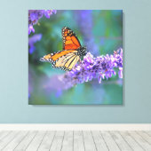 Monboogvlinder op Paarse lila ventilator Canvas Afdruk (Insitu (Houten vloer))