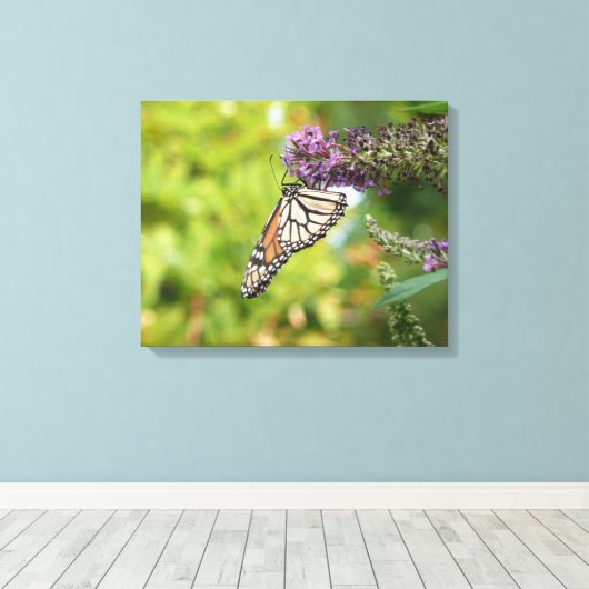 Monboogvlinder op Paarse vlinderStruik Canvas Afdruk (Insitu (Houten vloer))