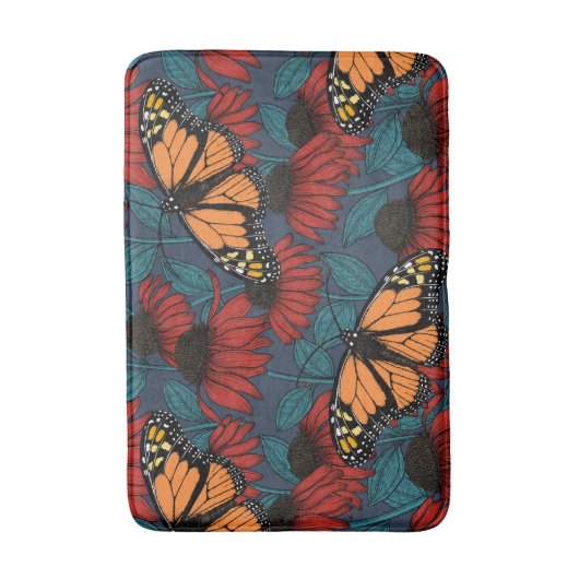 Monboogvlinder op rode naaldbomen badmat (Voorkant Verticaal)