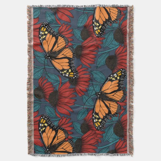 Monboogvlinder op rode naaldbomen deken (Voorkant Verticaal)
