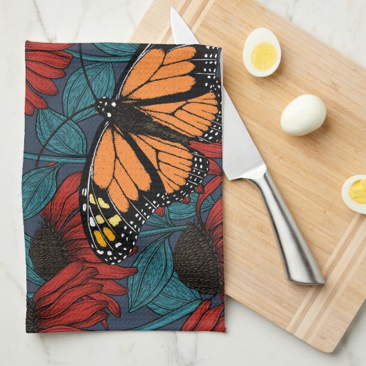 Monboogvlinder op rode naaldbomen theedoek (Quarter Fold)