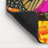 Monboogvlinder op roze marigold-mousepad muismat (Hoek)
