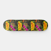 Monboogvlinder op roze marigold skateboard (Horizontaal)