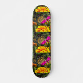 Monboogvlinder op roze marigold skateboard (Voorkant)