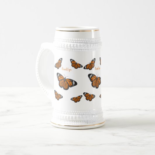 Monboogvlinderillustratie cartoon bierpul (Voorkant links)