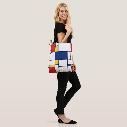 Mondriaan minimalistisch Abstract Kunstrood Blauw  Tote Bag (Op model)